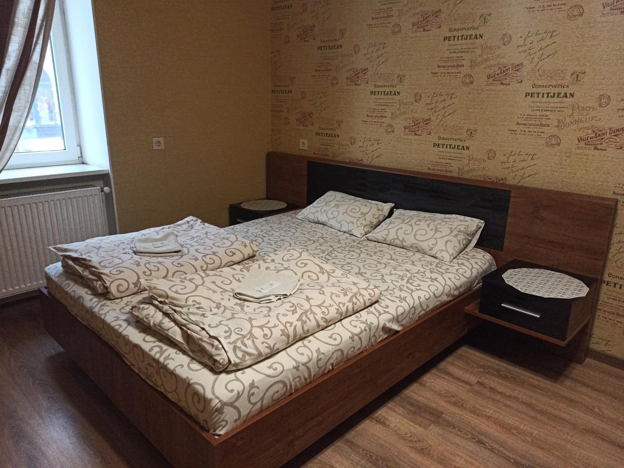 Hostel Q ,15 Хв До Жд Вокзалу ลวีฟ ภายนอก รูปภาพ