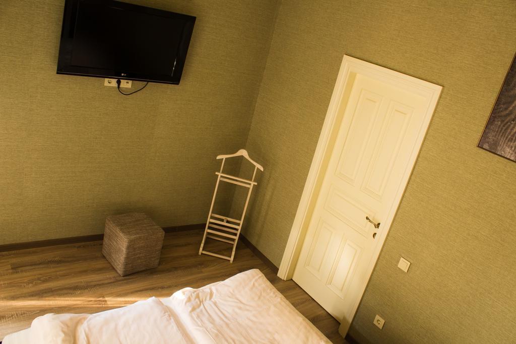 Hostel Q ,15 Хв До Жд Вокзалу ลวีฟ ห้อง รูปภาพ